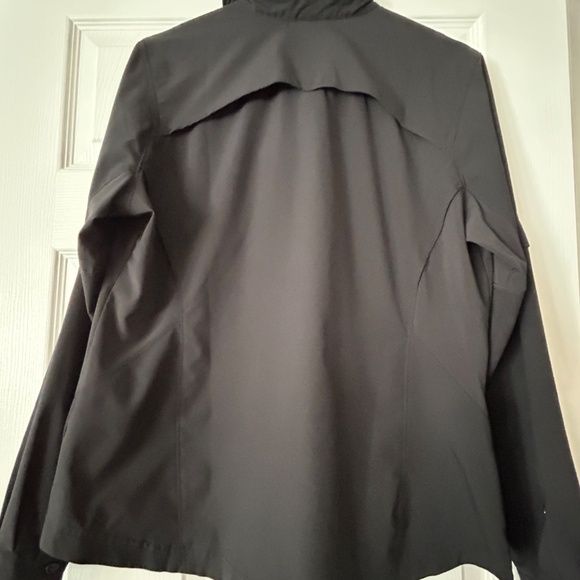 TOP - Picture 2 of 7